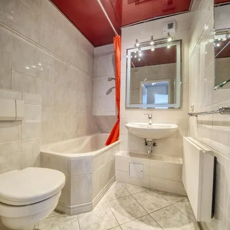 شقة - Haus D, App 0d1007 هايليغنهافن
